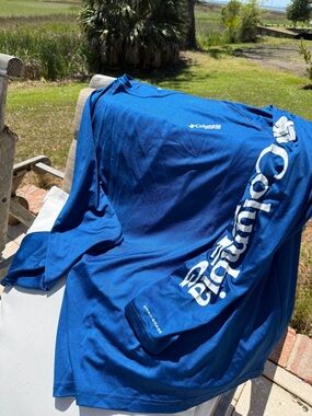 Columbia PFG Omni-Shade L/S Fishing Shirt. Royal blue. Medium.